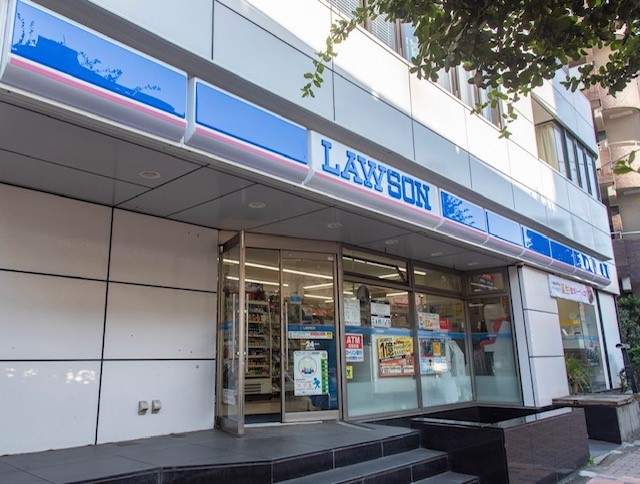 コンビニ　ローソン　柿の木坂店（コンビニ）まで205m