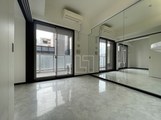 居室・リビング　エステムプラザ心斎橋EAST IVブランディア　リビング・ダ