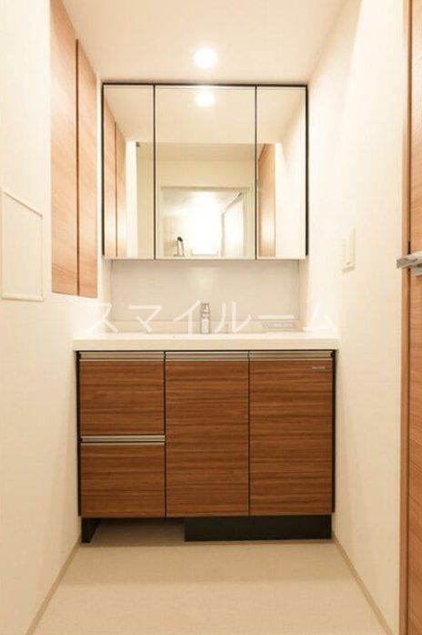 洗面設備　※別部屋参考写真です。