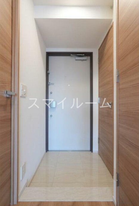 玄関　※別部屋参考写真です。