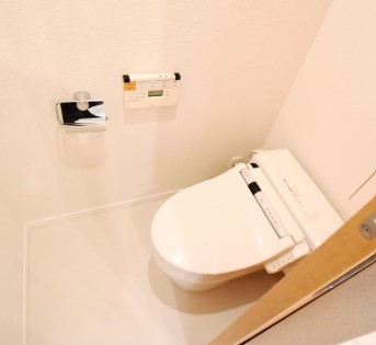 トイレ　別部屋参考写真