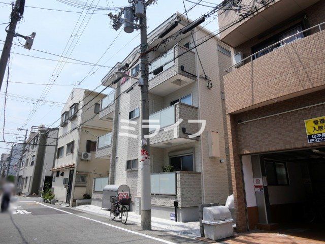 建物外観　人気メーカー施工で安心の品質と高いデザイン性の1LDK