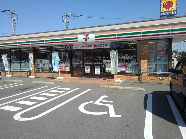 コンビニ　セブンイレブン久留米朝妻店（コンビニ）まで520m