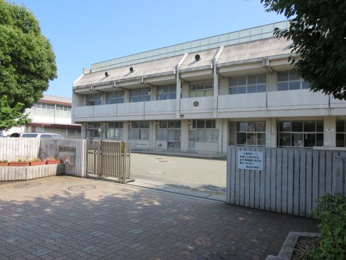 中学校　横浜市立緑が丘中学校（中学校）まで1600m