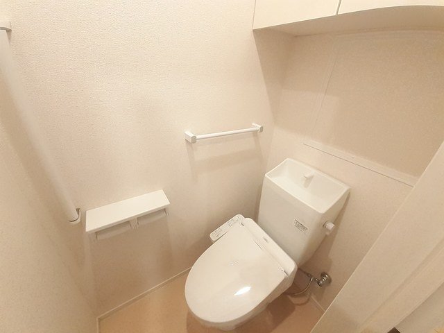 トイレ　トイレもきれいです