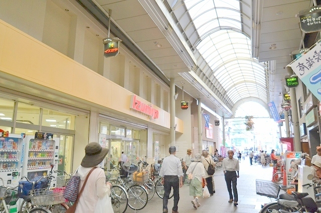 スーパー　イズミヤ　淡路店（スーパー）まで278m