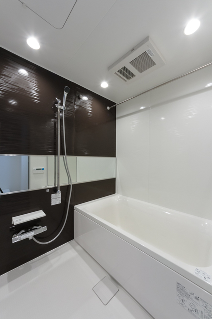 バス・シャワールーム　※写真は同タイプ住戸です。