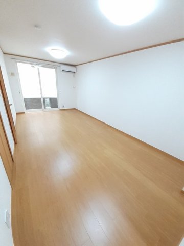 居室・リビング　使いやすい居間です