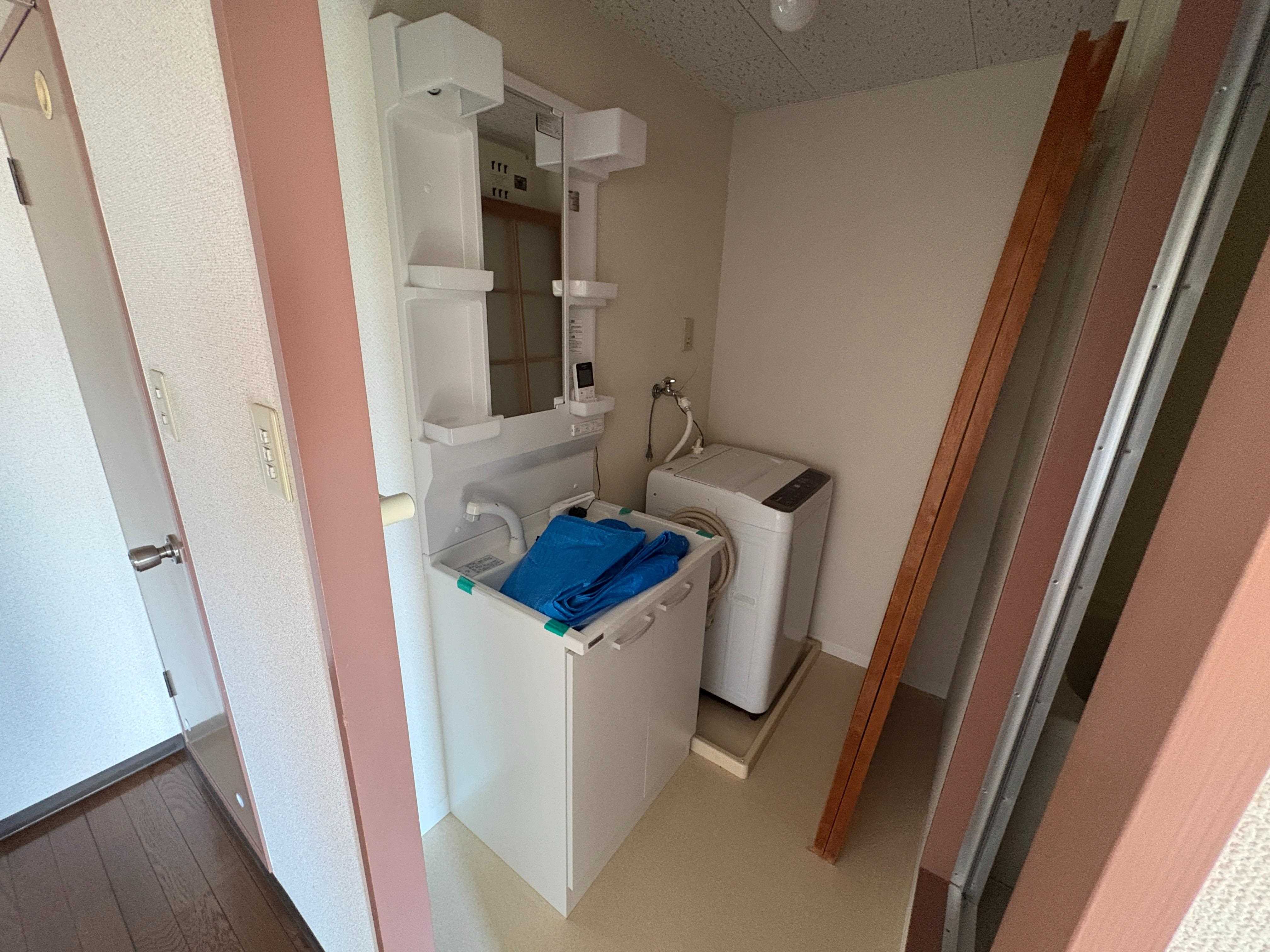 洗面設備　※設置済みの家電はイメージです。