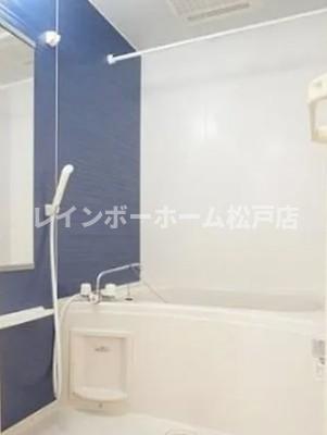 バス・シャワールーム　日々の疲れを癒すお風呂付です