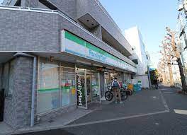 コンビニ　ファミリーマート 目黒柿の木坂店（コンビニ）まで387m