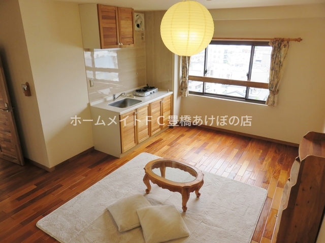 居室・リビング　同型別部屋写真