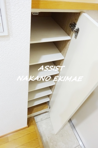 玄関　別号室の参考写真です
