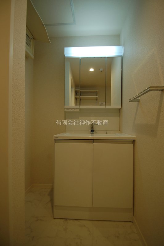 洗面設備　洗髪洗面化粧台