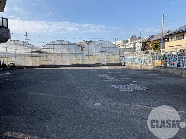 駐車場　敷地内駐車場