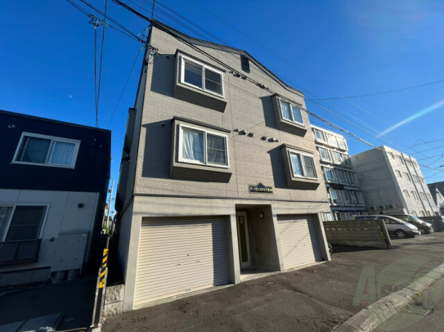 建物外観　札幌市北区北２９条西「アーバンスクエア北２９」