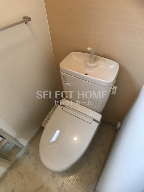 トイレ　落ち着いたトイレです