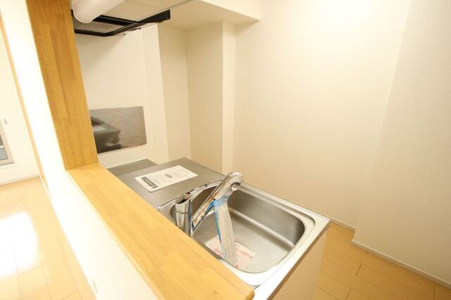 キッチン　※別部屋参考写真となります※