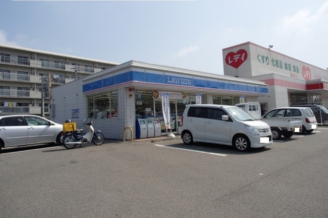 コンビニ　ローソン（コンビニ）まで1100m