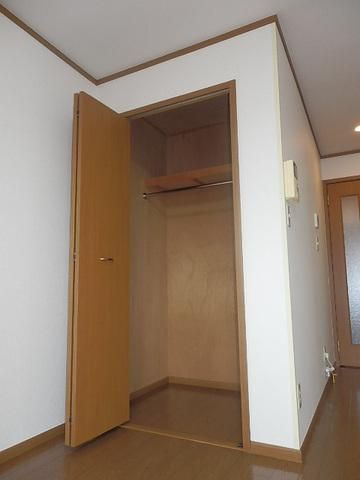 収納　クローゼット