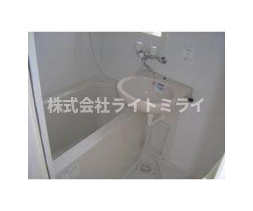 バス・シャワールーム　?