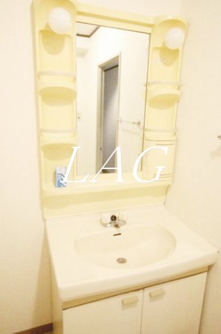 洗面設備　独立洗面台です。