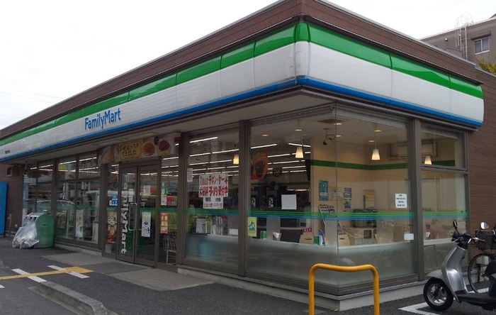 コンビニ　ファミリーマート 朝霞東弁財店（コンビニ）まで450m