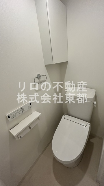 トイレ　※１０２号室の参考写真です。