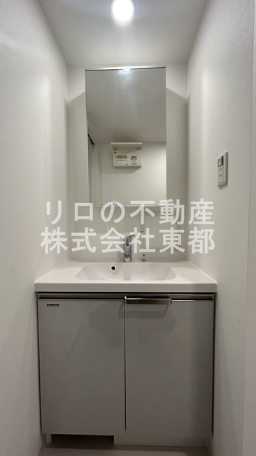洗面設備　※１０２号室の参考写真です。