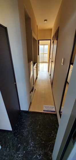 玄関　※別号室のお写真です