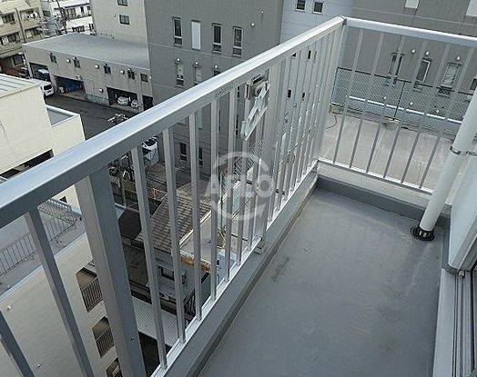 バルコニー　サムティ大今里西　バルコニー