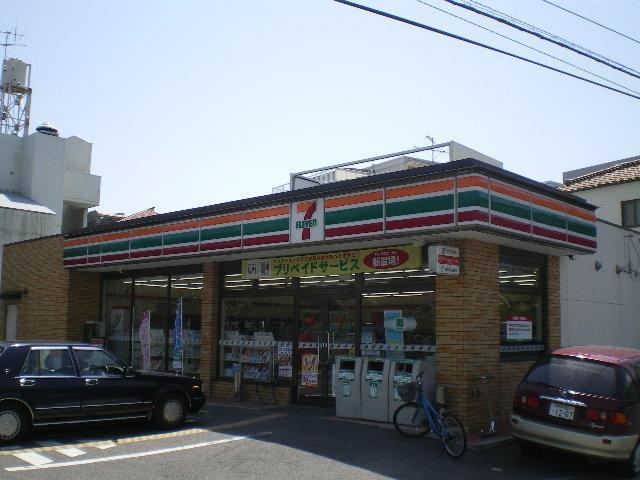 コンビニ　セブンイレブン阪急夙川駅南口店（コンビニ）まで598m