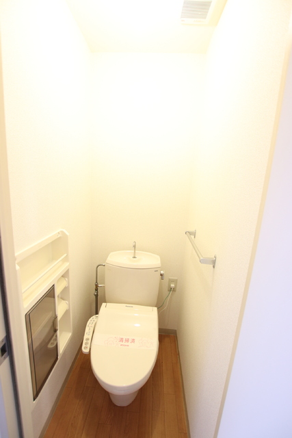トイレ　洗浄便座トイレ付
