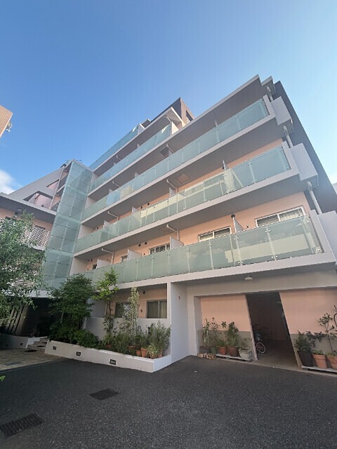 建物外観　京王永山駅まで徒歩11分のマンション♪