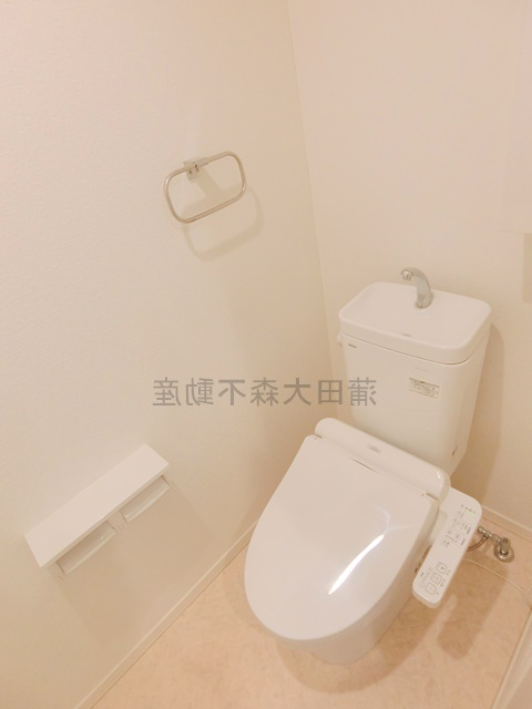 トイレ　温水洗浄便座付き　トイレ