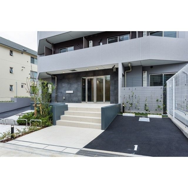 エントランス　毎日通るエントランス☆