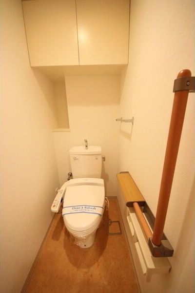 トイレ　※別部屋の写真となります