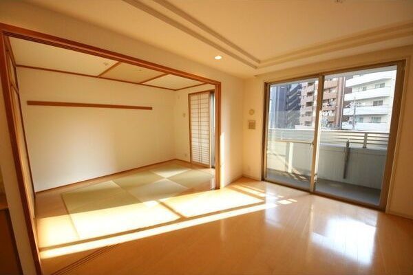 居室・リビング　※別部屋の写真となります