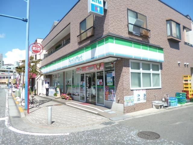 コンビニ　ファミリーマート共和中学校東店（コンビニ）まで71m