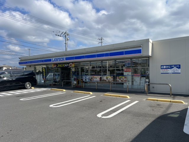 コンビニ　ローソン新居浜北新町店（コンビニ）まで455m