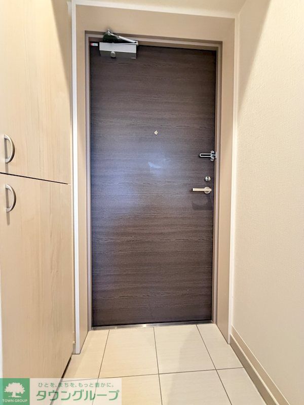 玄関　★お問い合わせはタウンハウジングまで★