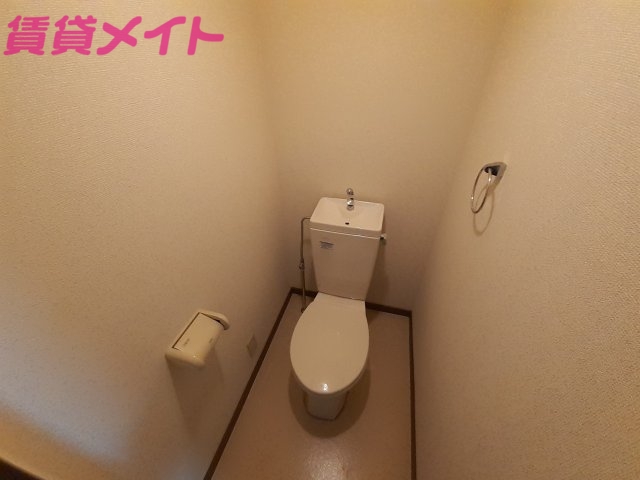 トイレ　同型参考写真