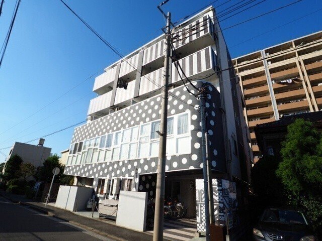 建物外観　外観タイル張りです