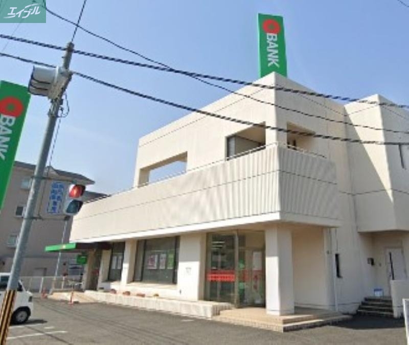 銀行　トマト銀行津高支店（銀行）まで399m