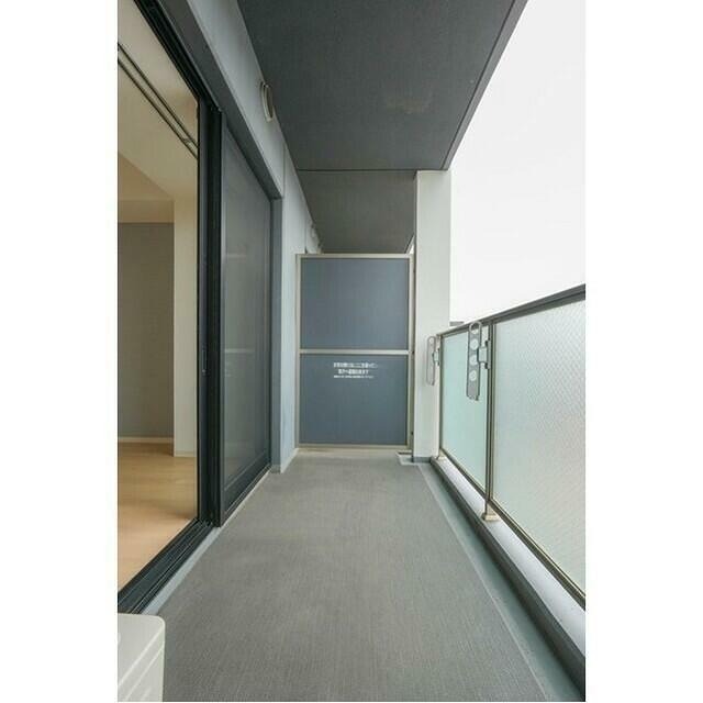 バルコニー　※同仕様写真