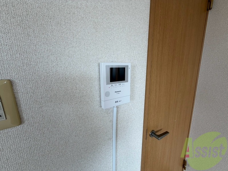 セキュリティ　ＴＶモニター付インターホンです。来客者の顔が見えるので安心！