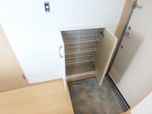 玄関　別棟参考写真です