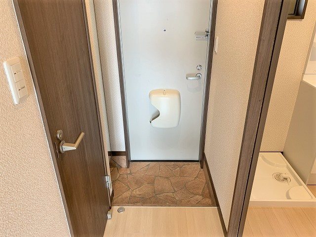 玄関　参考写真