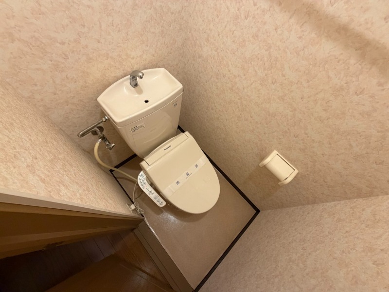 トイレ　トイレです。ウォシュレット付を探している方、おすすめです！