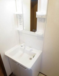 洗面設備　写真は同タイプ住居です